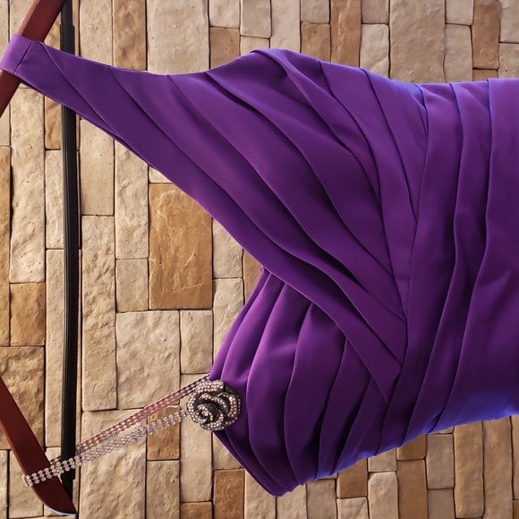 FORMAL DRESS - Picture 1 of 13